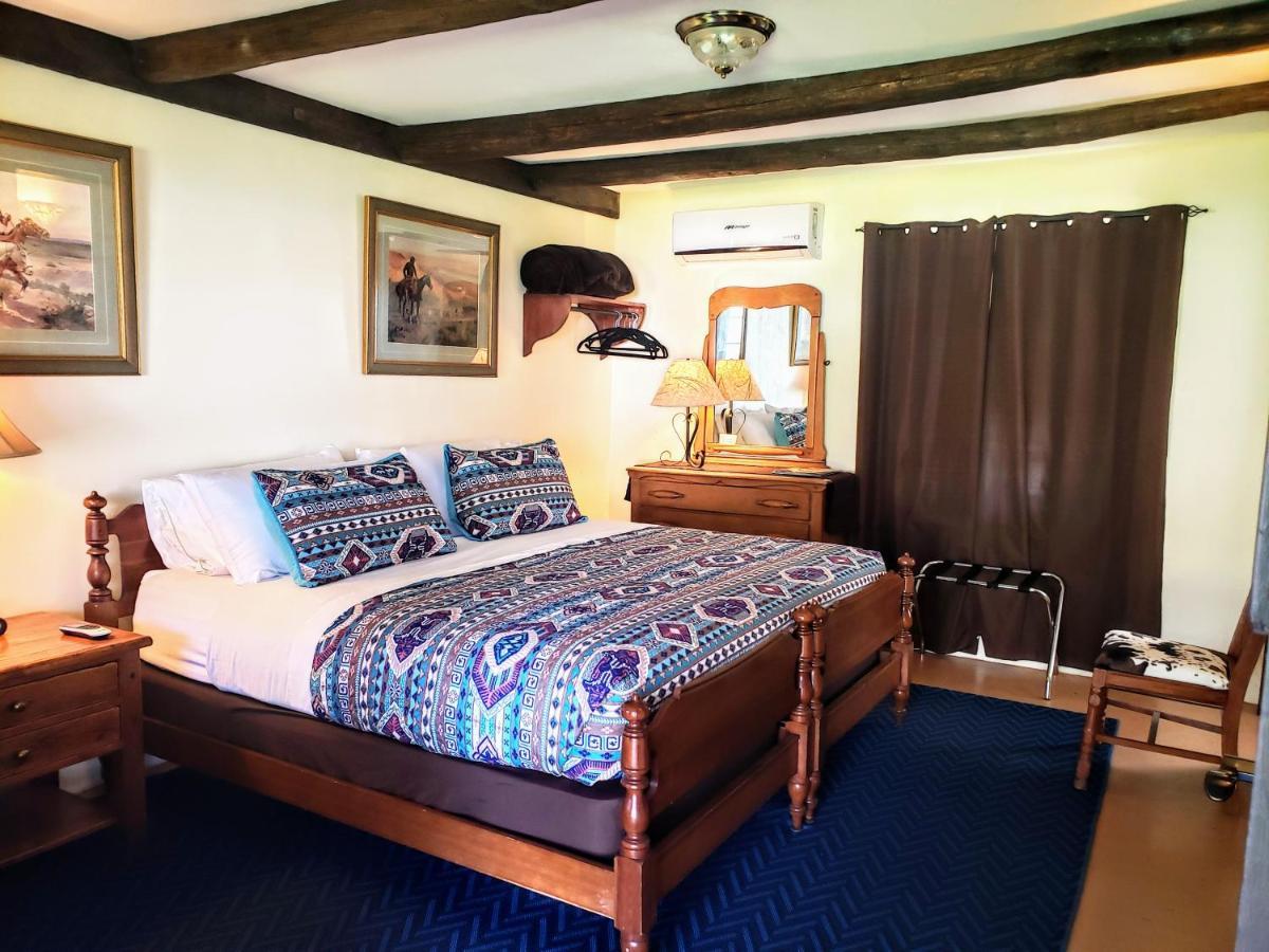 トゥバク Rancho Santa Cruz Bed & Breakfast エクステリア 写真